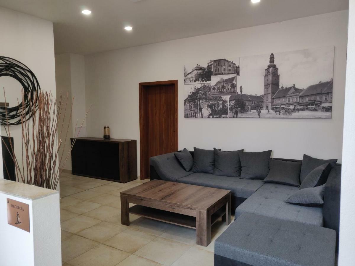 Penzion Sessler *** Trnava Luaran gambar