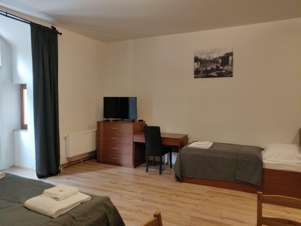 Penzion Sessler *** Trnava Luaran gambar